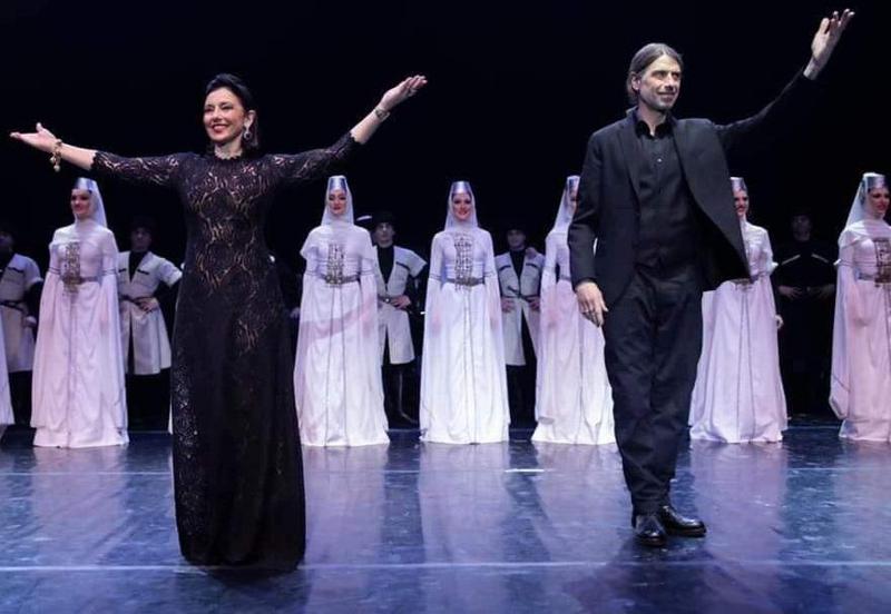 "როგორ იამაყებდნენ თქვენით დიდი ნინო და ილიკო!" - ანსამბლი "სუხიშვილები" გასტროლით უკრაინაში მიდის