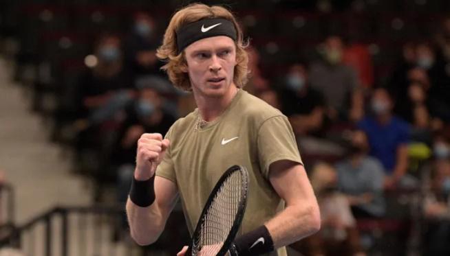 "არა ომს, გთხოვთ" - რუსი ჩოგბურთელის კომენტარი მეხიკოში მოგებული მატჩის შემდეგ