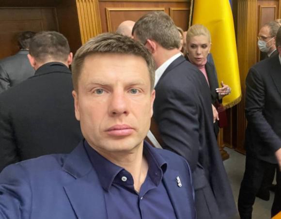 "ძვირფასო ქართველებო, გარეთ მშვენიერი ამინდია - იქნებ გაისეირნოთ ცხინვალსა და სოხუმში?" - ალექსეი გონჩარენკო