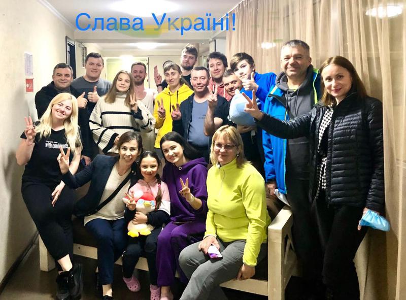 "ჩვენ მათ გვერდზე ვართ და არ მივატოვებთ განსაცდელში!" - თბილისში მყოფ უკრაინელ ტურისტებს პროკურატურის თანამშრომლები სტუმრობდნენ