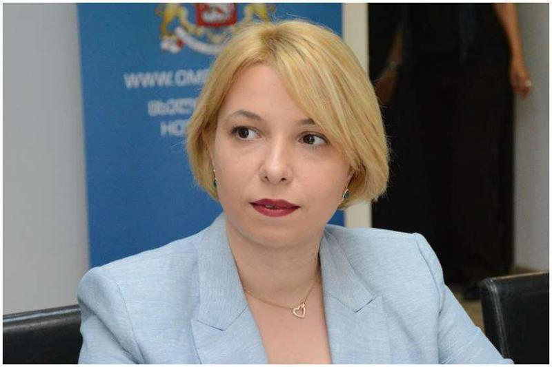 "ირაკლი, ჩვენც ხალხურად აგიხსნით, არავინ გთხოვს ზელენსკი გახდე, უბრალოდ გაჩუმდი! თავს ნუ გვჭრი! " - ნინო ლომჯარია პრემიერს