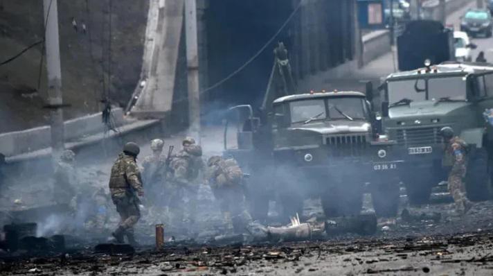 რუსულმა არტილერიამ სევეროდონეცკი საცხოვრებელი კვარტლები დაბომბა, არის მსხვერპლი