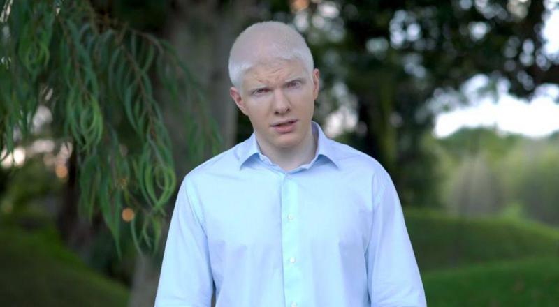 "ჩვენ ომი 2008-ში გავიარეთ და ვიცით, რომ ამაზე ტრაგიკული არაფერია" - რას წერს ბერა უკრაინაში მიმდინარე მოვლენებზე?