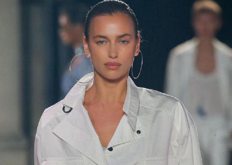 "როგორ უნდა გვეძინოს, როცა ასეთი რამ ხდება... ვლოცულობ მშვიდობისთვის" - რას წერს რუსი სუპერმოდელი ირინა შეიკი რუსეთ-უკრაინის ომზე