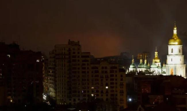 "კიევში აფეთქების ხმა გაისმა - საჰაერო თავდასხმის მანიშნებელი განგაშია ოდესასა და უმენში" - CNN