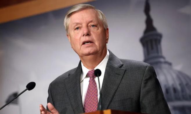 "ვიღაცამ რუსეთში უნდა აიღოს საკუთარ თავზე პასუხისმგებლობა და გაგზავნოს ეს კაცი ჯოჯოხეთში" - ლინდსი გრემი პუტინზე