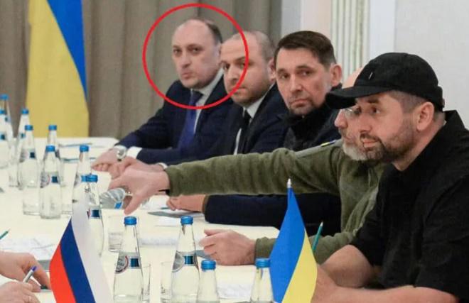 "უკრაინის მოლაპარაკებების მონაწილე უკრაინული მხრიდან ღალატში ამხილეს და სავარაუდოდ, ლიკვიდირებულია" - გამოცემა "ობოზრევატელი"