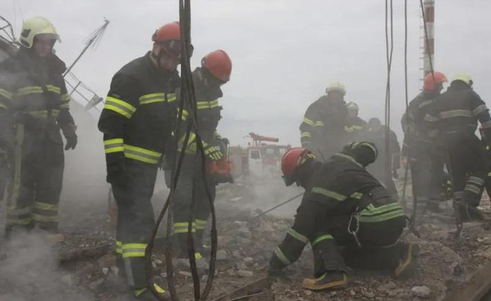 რუსებმა უკრაინაში სხვა ქვეყნების დიპლომატიური წარმომადგენლობების შენობები დაბომბეს - უკრაინის საგარეო საქმეთა სამინისტრო