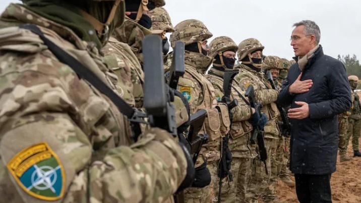 "ნებისმიერი დარტყმა ნატოს წევრების მიწოდების ხაზებზე, რომლებიც მხარს უჭერენ უკრაინას საბრძოლო მასალებით, ჩაითვლება კონფლიქტის ესკალაციად" - იენს სტოლტენბერგი