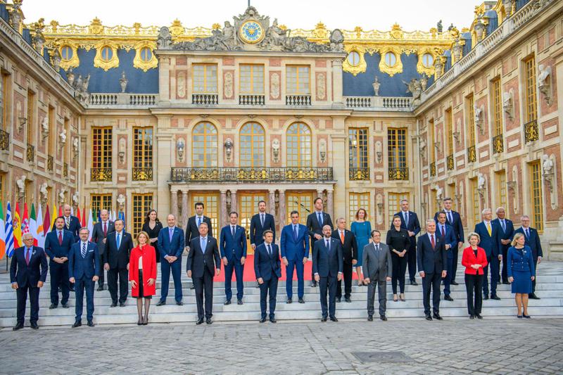"ისტორიული ღამე ვერსალში - ევროკავშირის ლიდერებმა თქვეს "დიახ“ უკრაინის ევროინტეგრაციაზე"- ლიეტუვას პრეზიდენტი