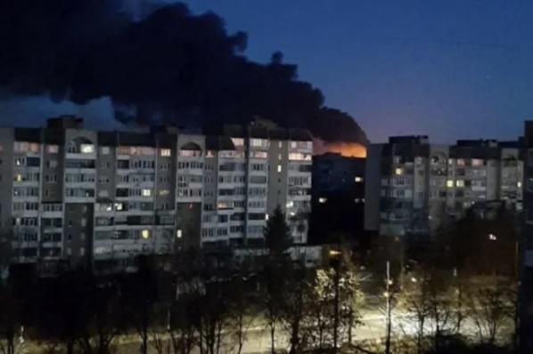 გატაცებული მელიტოპოლის მერი, დაბომბილი ონკოლოგიური საავადმყოფო და სარაკეტო თავდასხმა ლუცკის აეროდრომზე - რა ხდებოდა მთელი ღამე უკრაინაში?