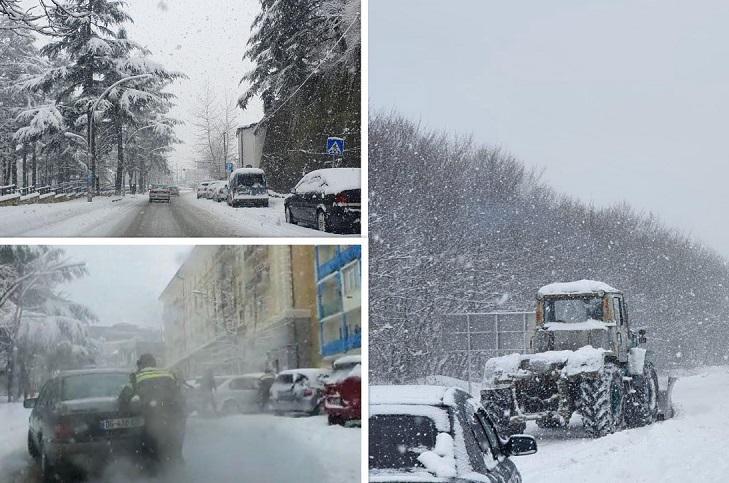 ინტენსიური თოვის გამო, კახეთში გზებზე შეზღუდვებია - ნახეთ, სად არის გაძნელებული გადაადგილება და რა ვითარებაა რეგიონში (ფოტოები)