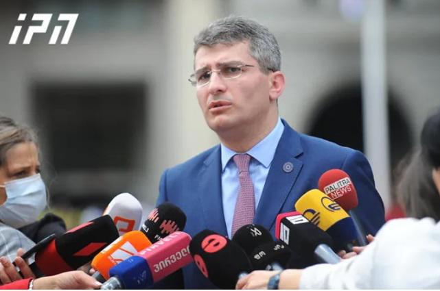 “საოცარი ინფორმაციები ვრცელდება... უკვე ღიად ადასტურებენ, რომ საკუთარ ქვეყანას, საქართველოს ყიდიან" - რას აცხადებს მამუკა მდინარაძე