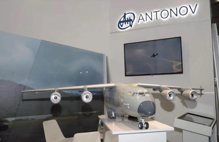 რუსმა ოკუპანტებმა კიევში თვითმფრინავების მწარმოებელი ქარხანა "ანტონოვი“ დაბომბეს, არიან გარდაცვლილები