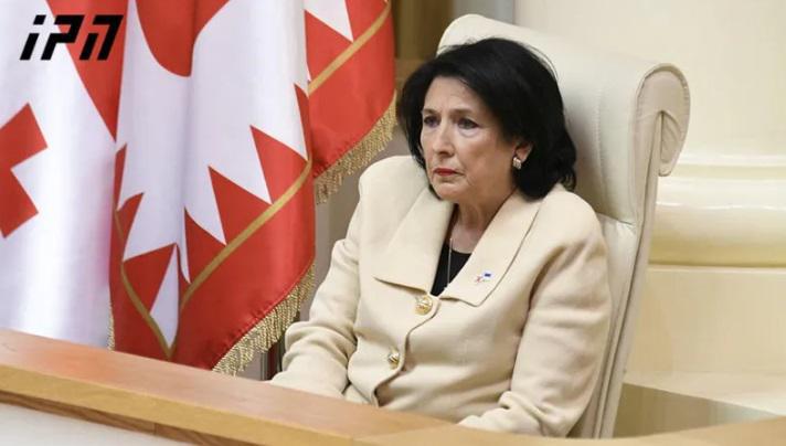 "გაუგებარი იყო პრეზიდენტის განცხადებები უსაფრთხოების საბჭოს შესახებ, მთავარსარდლის სტატუსზე მითითებაც იმაზე მეტყველებს, რომ ის კონსტიტუციას სწორად ვერ ან არ კითხულობს" - "ქართული ოცნება"