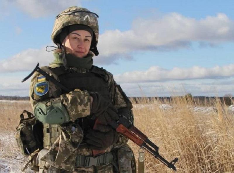 "ის უკრაინის გმირია" - რუს ოკუპანტებთან ბრძოლას 6 შვილის დედა, სამხედრო ექიმი, ოლგა სემიდიანოვა ემსხვერპლა