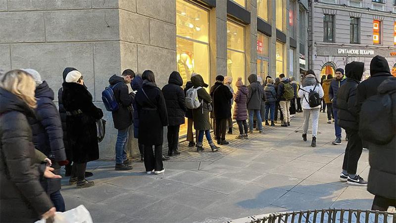 "სანქციების კვალდაკვალ მატულობს უმუშევართა არმია...ყველაფერი გაძვირდა, დაიწყო ყაჩაღობები" - რას ჰყვება პეტერბურგში მცხოვრები ქართველი მძიმე ეკონომიკურ სიტუაციაზე?