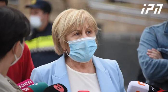 "კუდის მოქიცინე ხელისუფლება გვყავს, დასავლეთი გვინდა, გულით და სულით კი ყველანაირად რუსეთისკენ არიან"- გიული ალასანია