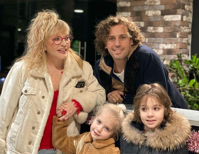 როგორ ცხოვრობს ალა პუგაჩოვა რუსეთიდან წასვლის შემდეგ და რა ფოტო ვრცელდება სოციალურ ქსელში