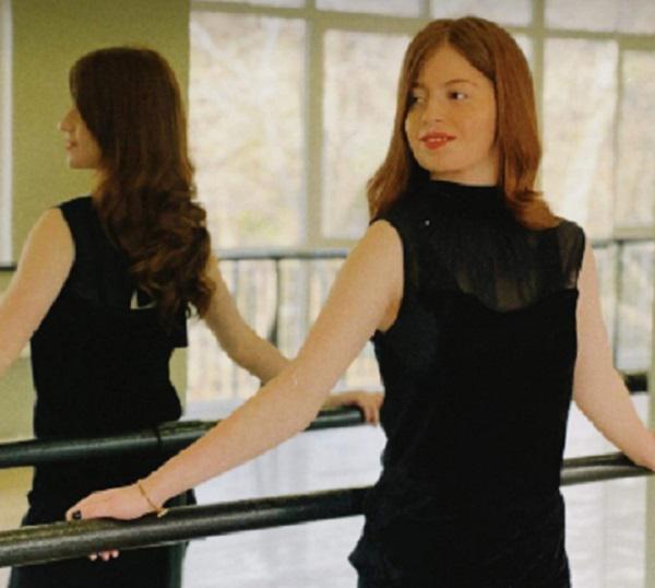 პოეზიისა და ცეკვის სინთეზით გამოხატული ემოცია, რომელიც ელიზაბედ კიკნაძემ დედამიწას მიუძღვნა