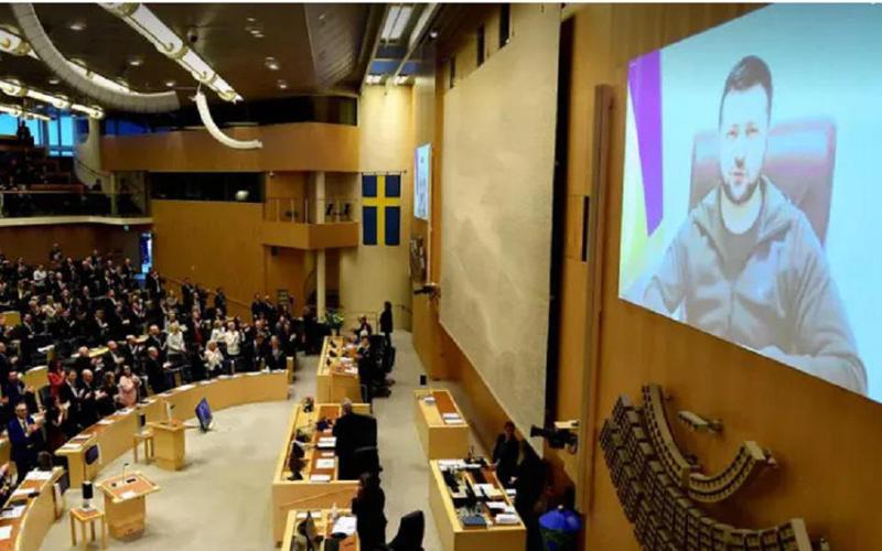 "ნატო-ს ათასობით საბრძოლო თვითმფრინავი ჰყავს, თუმცა უკრაინას არც ერთი არ მისცა" - ზელენსკის სიტყვა ნატოს-ს სამიტზე და ყველა მნიშვნელოვანი გზავნილი