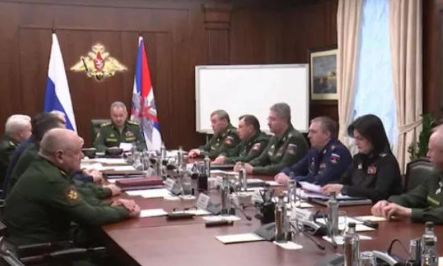 სერგეი შოიგუს შესახებ გავრცელებული ინფორმაციის შემდეგ, რუსეთის თავდაცვის უწყებამ აჩვენა ვიდეორგოლი, რომელზეც შოიგუა ასახული (ვიდეო)