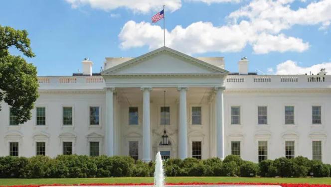 თეთრი სახლი აცხადებს, რომ რუსეთის თავდასხმა უკრაინის შავი ზღვის სასიცოცხლო მნიშვნელობის პორტზე ოდესაში, მარცვლეულის შეთანხმებას ეჭვქვეშ აყენებს