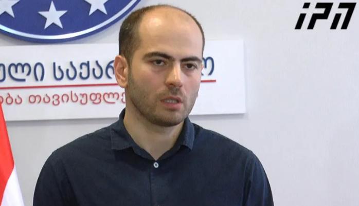 "რადგან ზელენსკიმ ასეთი გადაწყვეტილებისთვის მოიცალა, ე.ი. მისთვის საქართველოს მთავრობის ქცევა გამაღიზიანებელი" - კანდელაკი ელჩის გაწვევაზე