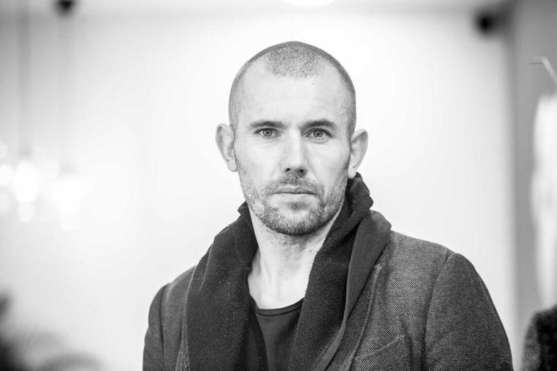 "კამერით ხელში ამ საზიზღარ ომში" - მარიუპოლში ლიეტუველი კინორეჟისორი მოკლეს