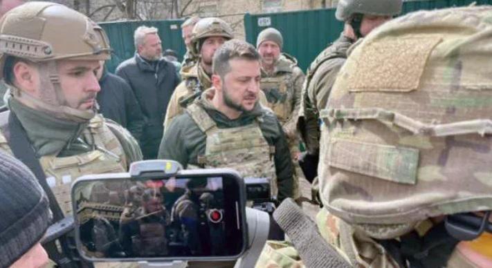 ვოლოდიმირ ზელენსკი ბუჩაში ჩავიდა