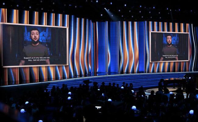 "რუსულ ბომბებს სიჩუმე მოაქვს ქუჩებში, მოკლული ადამიანების დუმილი... შეავსეთ ეს სიჩუმე თქვენი მუსიკით" - ზელენსკის მიმართვა “გრემის“ ცერემონიალის მონაწილეებს