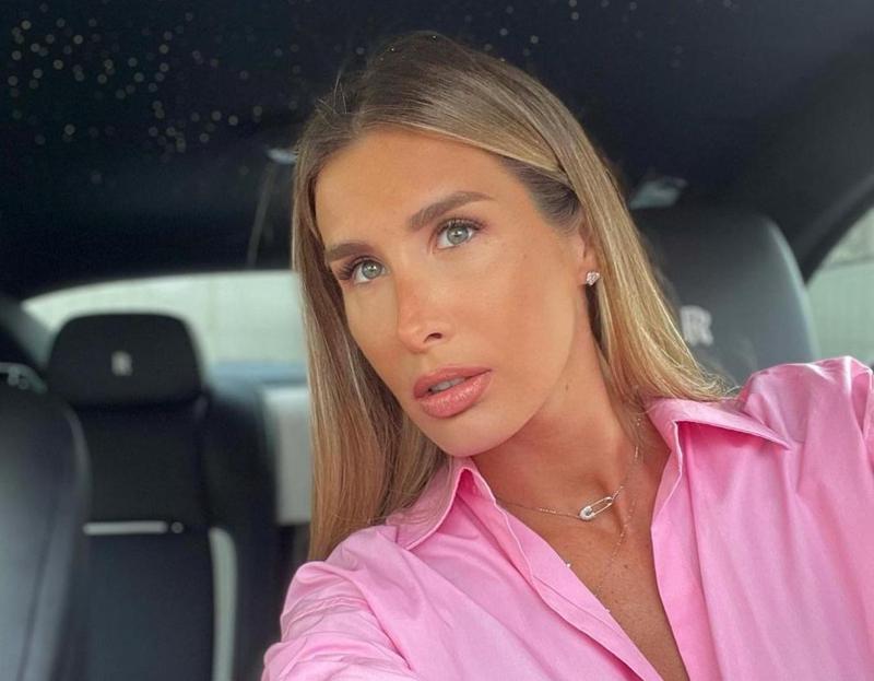 "საქართველოში ჩახვედი, თუ როგორ პოსტავ აქ? მრცხვენია შენი ქართველობის" - რა ხდებოდა თოფურიას "ინსტაგრამზე", მოსკოვიდან დადებული ფოტოს შემდეგ?