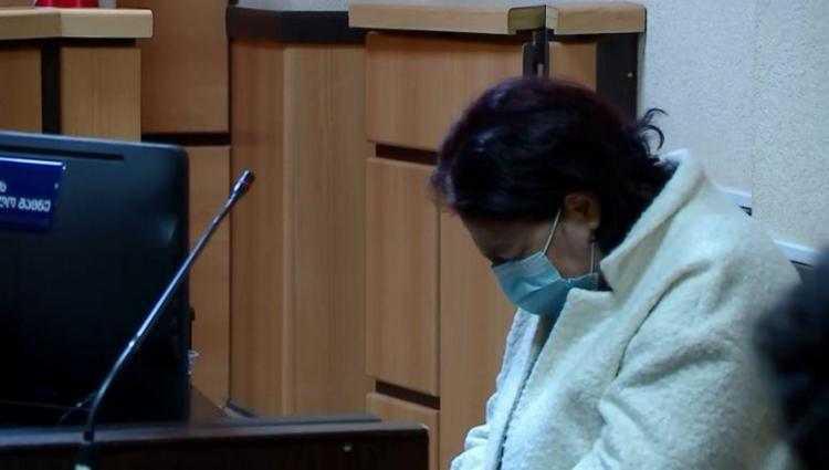 "ქალაჩუნები, ამოეფარეთ ონკოლოგიურ პაციენტს... სიკვდილის ფასად რომ დამიჯდეს, დედაჩემს წინ წაგიმძღვარებთ... ყველას გაგებინებთ პასუხს" - რას წერს დაპატიმრებული ბუღალტრის შვილი