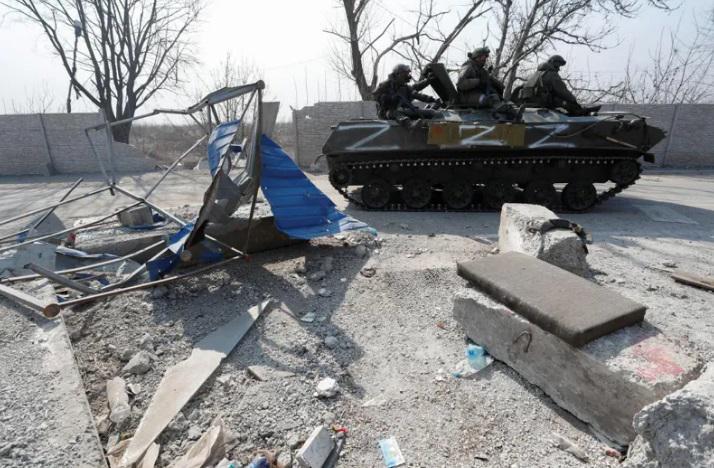 ლუგანსკის რაიონული სამხედრო ადმინისტრაციის უფროსის ინფორმაციით, რუსმა ოკუპანტებმა ქალაქი კრემენნაია საკუთარ კონტროლს დაუქვემდებარეს