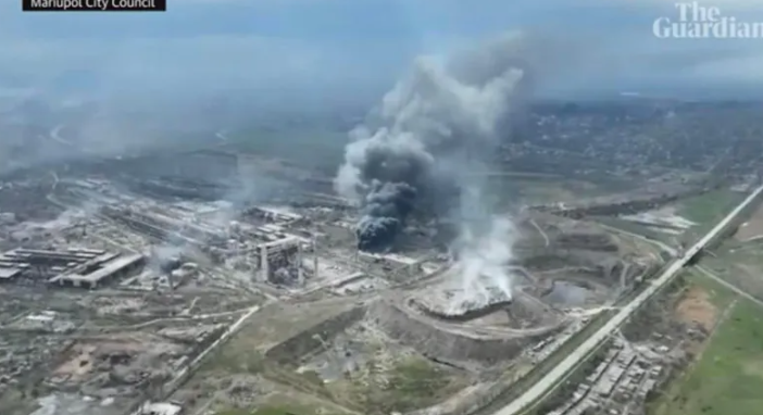 "მარიუპოლში, "აზოვსტალის" ფოლადის ქარხნიდან ამომავალი გიგანტური კვამლი შეინიშნება" - რას წერს The Guardian?