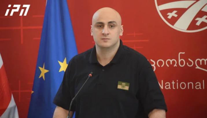 "მოვუწოდებ შსს-ს, განმარტება გააკეთოს, რატომ ცხოვრობს თბილისში პუტინის გარემოცვის ოლიგარქის, ალექსანდრ კოპილკოვის შვილი," - ნიკა მელია