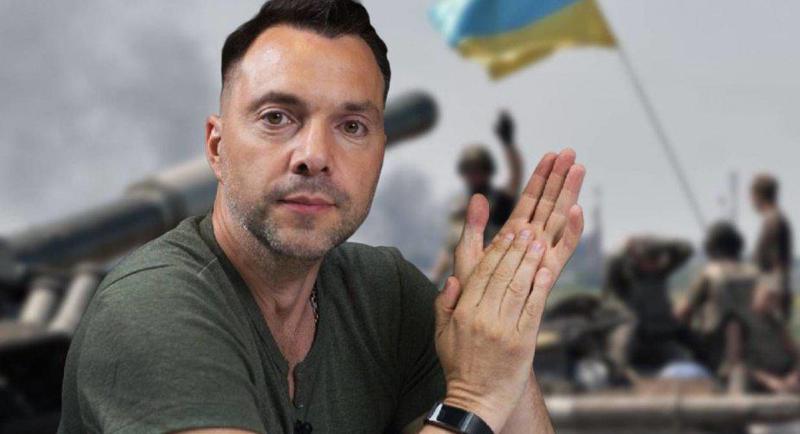 "საქართველოსთვის არის ისტორიული შესაძლებლობა, დაიკავოს აფხაზეთი და "სამხრეთ ოსეთი"... თუმცა ამას არ აკეთებენ, თავს აწონებენ რუსეთს" - არესტოვიჩი