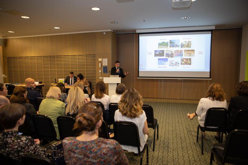 ბალტიისპირეთში ტურისტულ კომპანიებთან შეხვედრები მიმდინარეობს