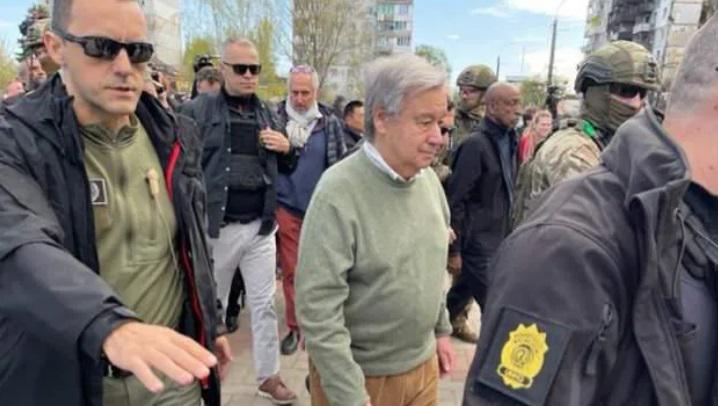 "როცა ამ განადგურებულ შენობებს ვხედავ, ერთ-ერთ ბინაში ჩემს ოჯახს წარმოვიდგენ, ვხედავ ჩემს შვილიშვილებს, როგორ გამორბიან პანიკით" - ანტონიო გუტერეში ბოროდიანკაში