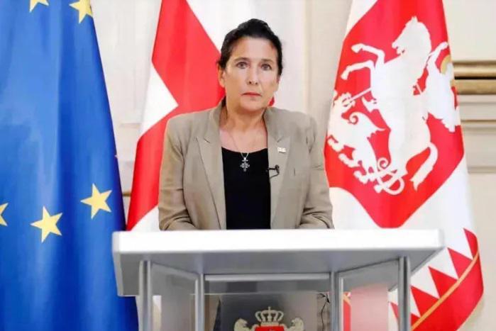 "ამერიკულ მხარეს ვეუბნები, რომ უკრაინული პრიორიტეტის მიღმა, არ უნდა დავივიწყოთ საქართველო და მოლდოვა" - რას ამბობს სალომე ზურაბიშვილი ფრანგული პრესისთვის მიცემულ ინტერვიუში