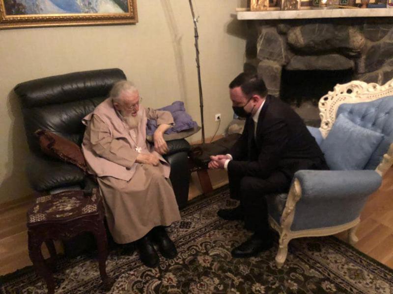 საპატრიარქო კათოლიკოს-პატრიარქისა და პრემიერის საუბრის შინაარსთან დაკავშირებით განცხადებას ავრცელებს