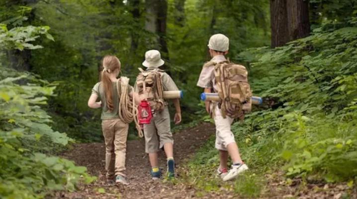 "ერთდღიან ექსკურსიებზე წასასვლელად სკოლის ადმინისტრაციამ მოსწავლეთა ჯანმრთელობის დაზღვევის წარდგენა მოითხოვა" - რას აცხადებენ მშობლები?