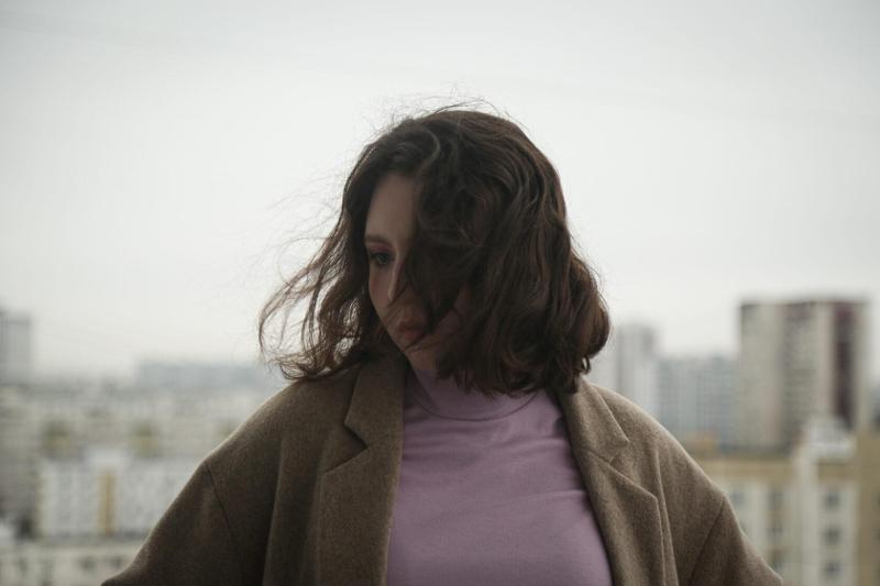 "პოლიციელებს უთხრა, რომ  რუსი სამხედროების მოკვლის მოწოდებებს ვავრცელებდი" - რას ჰყვება 22 წლის ელმირა რუსეთიდან, რომელიც მამამ დაასმინა?