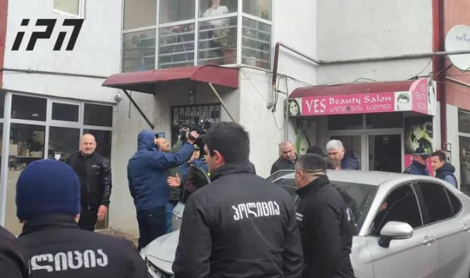 "ერთ დაკავებულს პოლიციელის ავტომანქანაზე განზრახ დაჯახება ედება ბრალად" - რა ინფორმაციას ავრცელებს შსს ვარკეთილის სპეცოპერაციაზე?