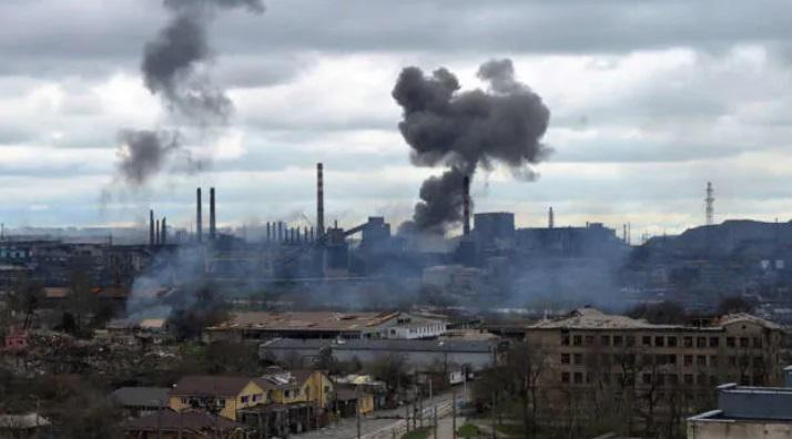 რუსებმა "აზოვსტალზე“ შტურმი განაახლეს