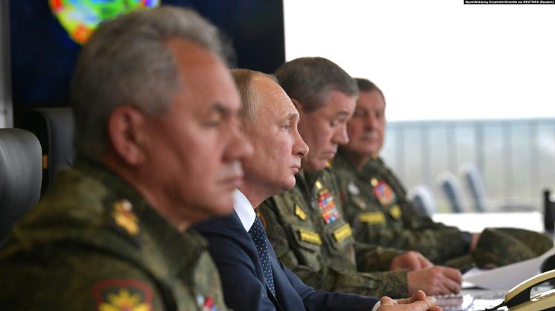 "თუ მნიშვნელოვანი ცვლილებების მოლოდინი შეიძლება გვქონდეს, ისევ და ისევ "სამეფო კარის გადატრიალებაა" - რა პროცესები შეიძლება განვითარდეს რუსეთში?