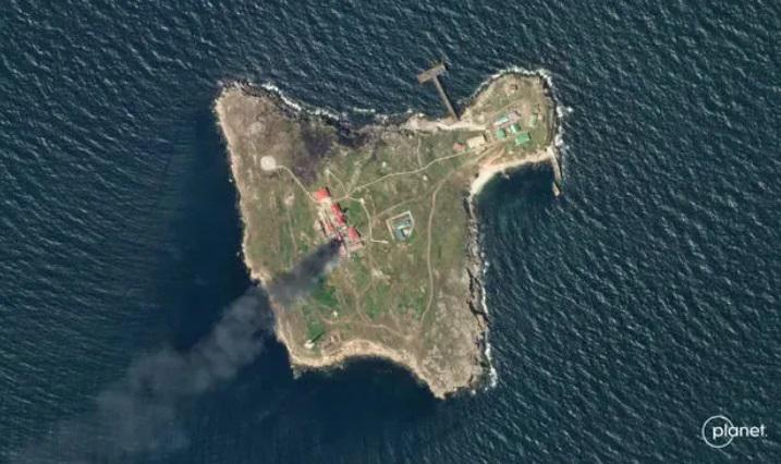 "უკრაინა წარმატებულ დარტმას ახორციელებს რუსეთის საჰაერო თავდაცვაზე... რუსეთის მომმარაგებელ გემებს აქვთ მინიმალური დაცვა დასავლეთ შავ ზღვაში"- ბრიტანეთის დაზვერვა