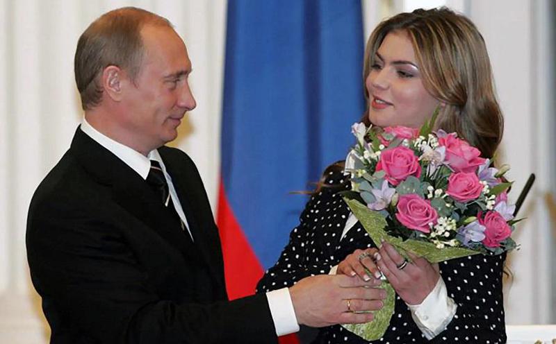 აშშ-მა პუტინის საყვარელ ქალს, ალინა კაბაევას სანქციები დაუწესა