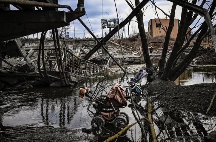 რუსმა ჯარისკაცებმა ჩრდილოეთ უკრაინაში მშვიდობიანი მოქალაქეები აწამეს და სიკვდილით დასაჯეს - Human Rights Watch