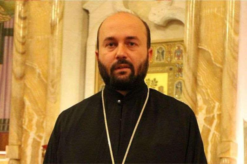 "ხშირად საეკლესიო პირები და ახლობლები უჩიჩინებენ ქალებს, რომ განქორწინება ცოდვაა... ქალბატონებო, დაიცავით თქვენი უფლებები" - რას წერს დეკანოზი ილია ჭიღლაძე